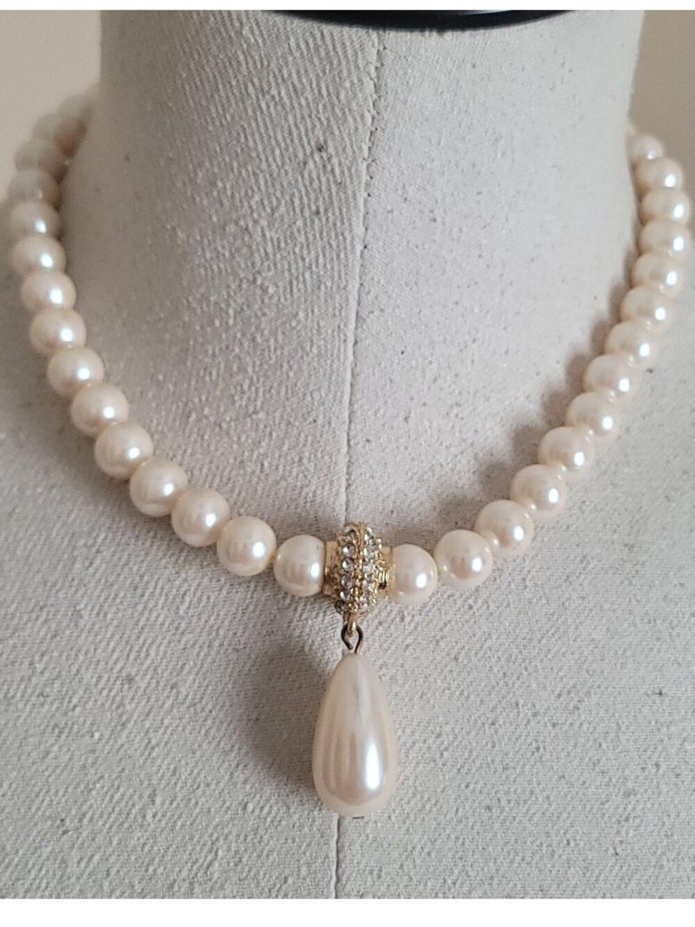 Vintage Richelieu 16" Pearl Choker Necklace with Rhinestone Teardrop Pendant